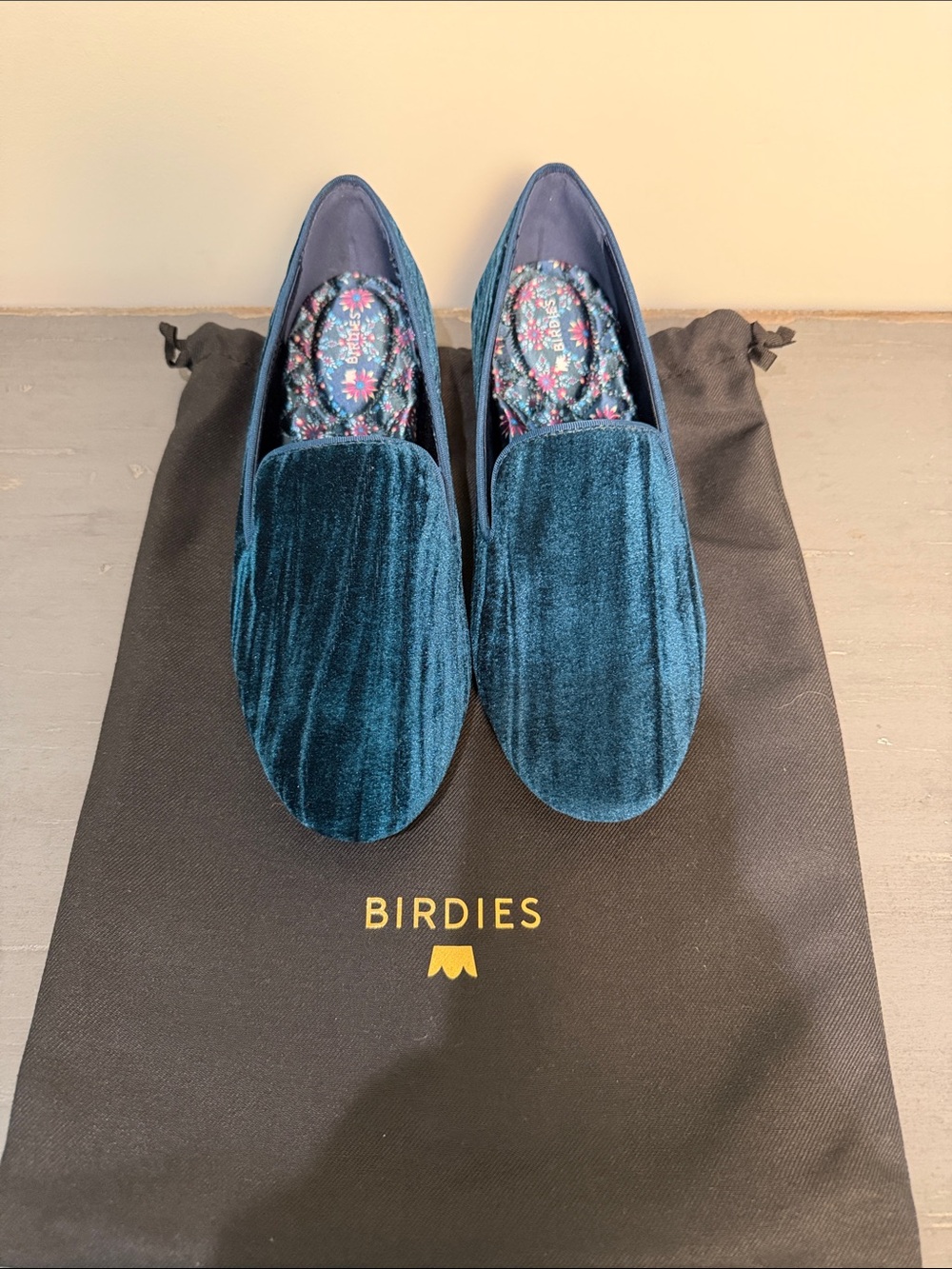 New Birdies Teal Velvet Slip-On Loafers for Women. Size 7.